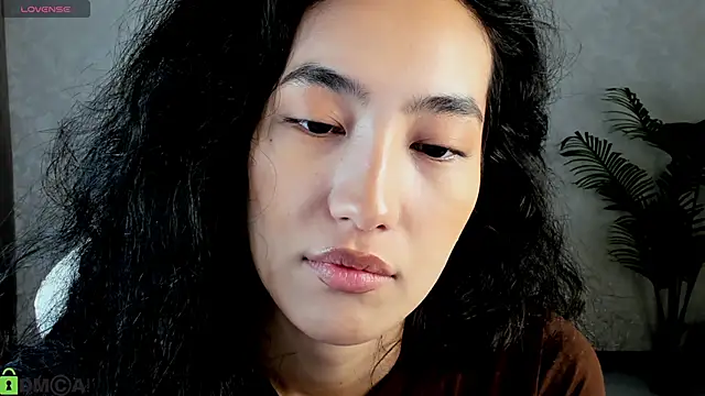 FlirtyAura online show from November 20, 2025, 2:56 am