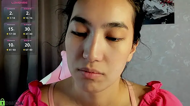 FlirtyAura online show from December 3, 2025, 3:47 am