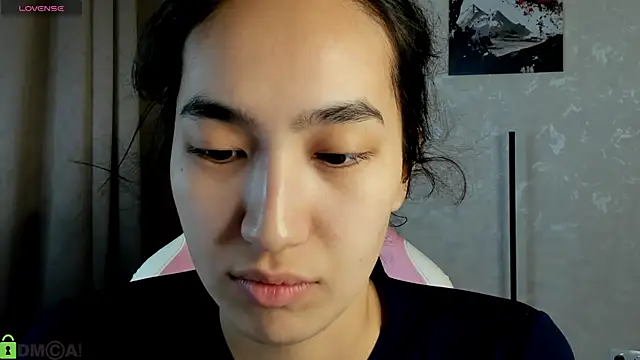 FlirtyAura online show from December 4, 2025, 1:59 am