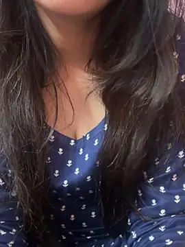 Snapshot of shubhimalik chatting on October 16, 2025, 4:24 am shubhimalik online show from October 16, 2025, 4:24 am