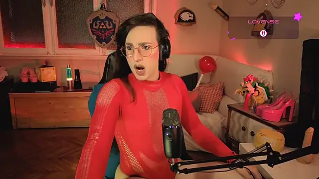 Zesty Peach online show from June 29, 2026, 4:18 pm