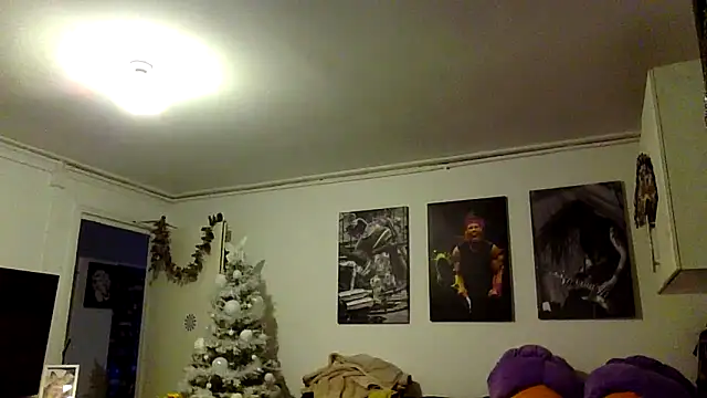 RubyyRosee online show from January 7, 2026, 6:16 am