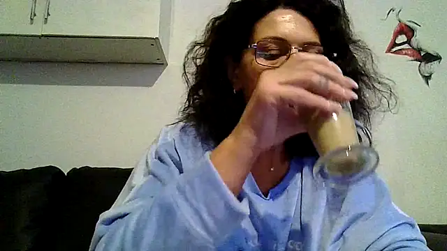 Snapshot of RubyyRosee chatting on June 30, 2026, 6:14 am RubyyRosee online show from June 30, 2026, 6:14 am