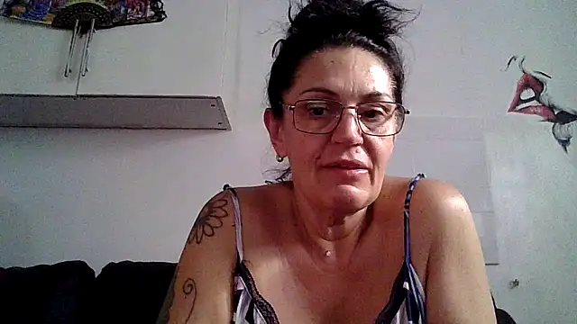 Snapshot of RubyyRosee chatting on July 1, 2026, 5:42 am RubyyRosee online show from July 1, 2026, 5:42 am