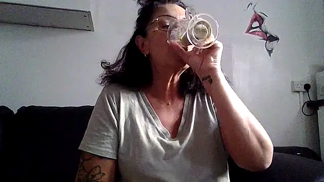 Snapshot of RubyyRosee chatting on July 8, 2026, 5:56 am RubyyRosee online show from July 8, 2026, 5:56 am