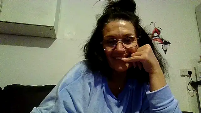 Snapshot of RubyyRosee chatting on July 15, 2026, 5:45 am RubyyRosee online show from July 15, 2026, 5:45 am