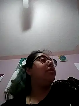 Lovelyrainn online show from September 25, 2025, 11:47 am