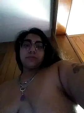 Lovelyrainn online show from October 5, 2025, 12:14 pm