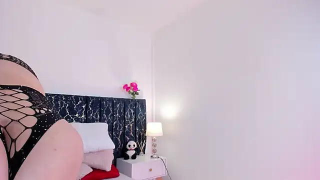 katte landerr online show from April 9, 2026, 1:05 pm