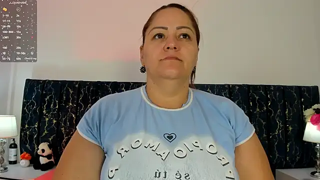Snapshot of katte_landerr chatting on July 17, 2026, 12:34 pm katte landerr online show from July 17, 2026, 12:34 pm