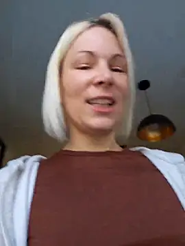 Sunny-Sin online show from February 15, 2026, 11:19 am