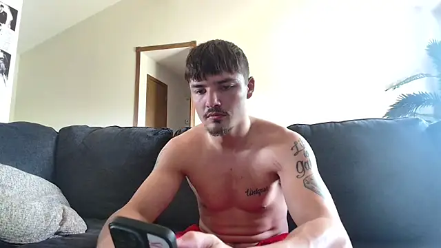 Snapshot of derekmontana2 chatting on June 16, 2026, 7:49 pm derekmontana2 online show from June 16, 2026, 7:49 pm