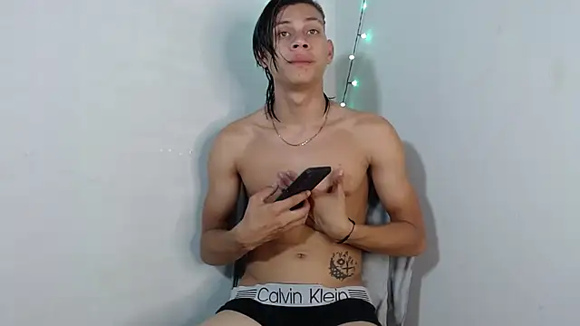 Snapshot of masterbrave420 chatting on September 9, 2025, 4:01 am masterbrave420 online show from September 9, 2025, 4:01 am