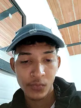 Snapshot of hotrabbit120105 chatting on December 17, 2025, 3:29 pm hotrabbit120105 online show from December 17, 2025, 3:29 pm