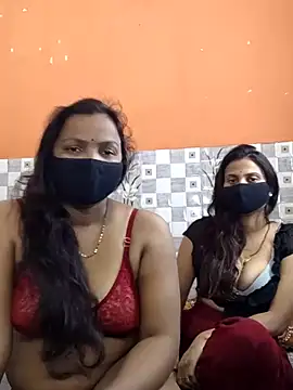 hot plak online show from November 22, 2025, 4:50 pm