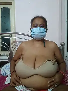 Snapshot of Barna_Love chatting on December 13, 2025, 7:53 pm Barna Love online show from December 13, 2025, 7:53 pm