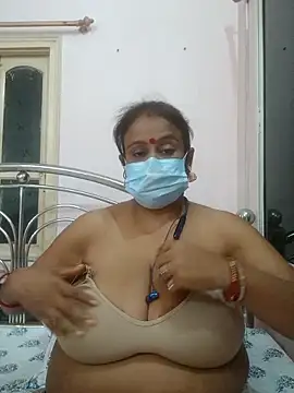 Snapshot of Barna_Love chatting on April 19, 2026, 5:56 pm Barna Love online show from April 19, 2026, 5:56 pm