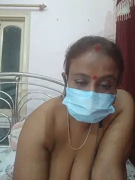 Snapshot of Barna_Love chatting on May 9, 2026, 6:24 pm Barna Love online show from May 9, 2026, 6:24 pm
