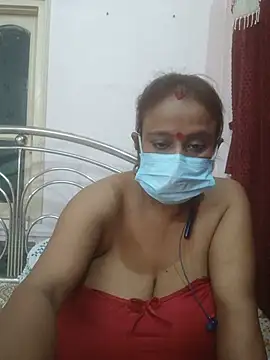 Snapshot of Barna_Love chatting on May 28, 2026, 5:32 pm Barna Love online show from May 28, 2026, 5:32 pm