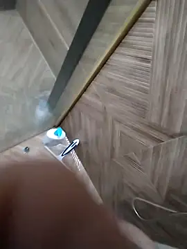 Snapshot of Pio185 chatting on November 8, 2025, 5:12 pm Pio185 online show from November 8, 2025, 5:12 pm