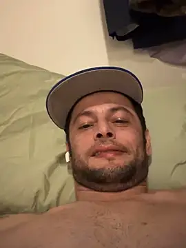 Carlosmauricio123 online show from February 1, 2026, 2:21 am