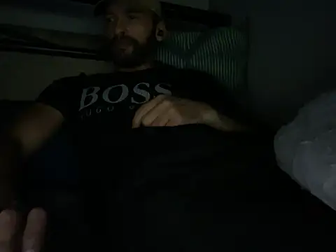 Snapshot of majorb121 chatting on November 1, 2025, 8:22 pm majorb121 online show from November 1, 2025, 8:22 pm