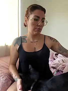 xjuanaxmaldadxxx online show from November 25, 2025, 11:10 am