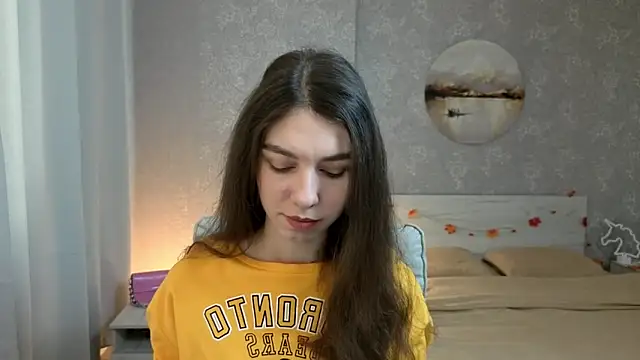 Snapshot of KellyShines chatting on December 15, 2025, 7:23 am KellyShines online show from December 15, 2025, 7:23 am