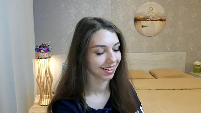 KellyShines online show from June 14, 2026, 4:20 pm