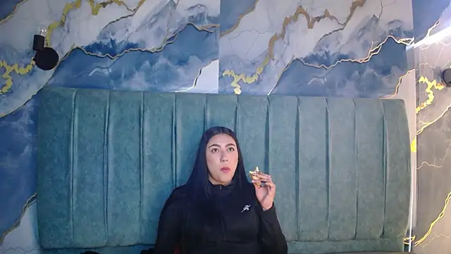 Snapshot of Megara_25 chatting on July 15, 2026, 2:33 pm Megara 25 online show from July 15, 2026, 2:33 pm