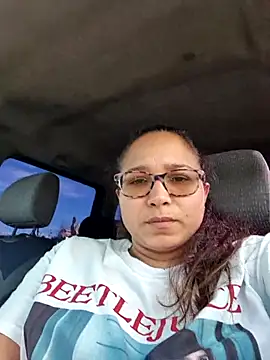 kityhello online show from February 4, 2026, 3:29 pm