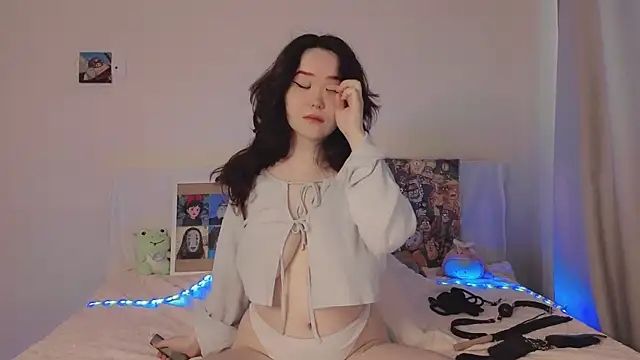 Snapshot of tsunade_chan chatting on June 24, 2026, 4:11 am tsunade chan online show from June 24, 2026, 4:11 am