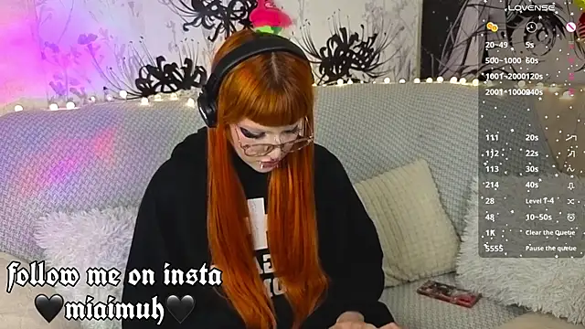 mia  yui online show from June 7, 2026, 10:35 pm