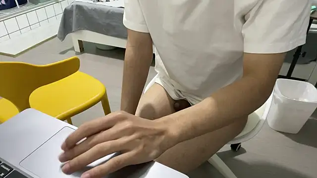 cily online show from November 17, 2025, 4:24 pm