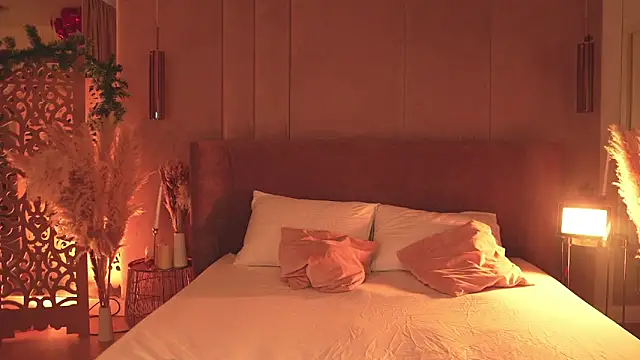 AdoraCortes online show from March 7, 2026, 5:04 am