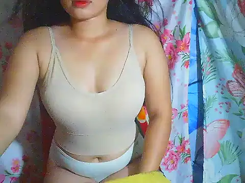 Katie Winslet online show from December 18, 2025, 12:06 am