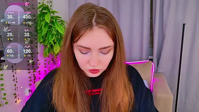 Snapshot of Moon__Bunny chatting on October 16, 2025, 3:24 pm Moon Bunny online show from October 16, 2025, 3:24 pm