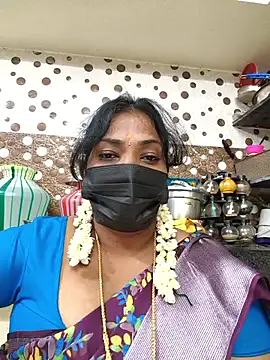 Snapshot of Tamil_Mithra chatting on November 11, 2025, 5:02 pm Tamil Mithra online show from November 11, 2025, 5:02 pm