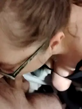 sarasmile333 online show from September 8, 2025, 6:18 pm