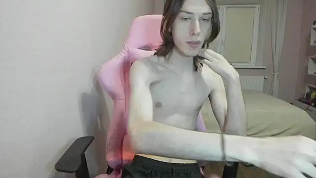 eleganc3 online show from November 16, 2025, 8:14 pm