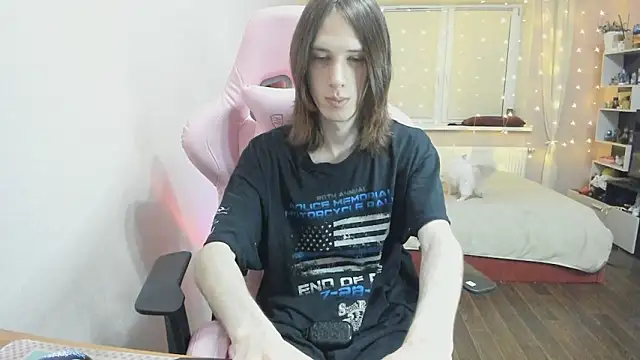 Snapshot of eleganc3 chatting on February 2, 2026, 6:28 pm eleganc3 online show from February 2, 2026, 6:28 pm