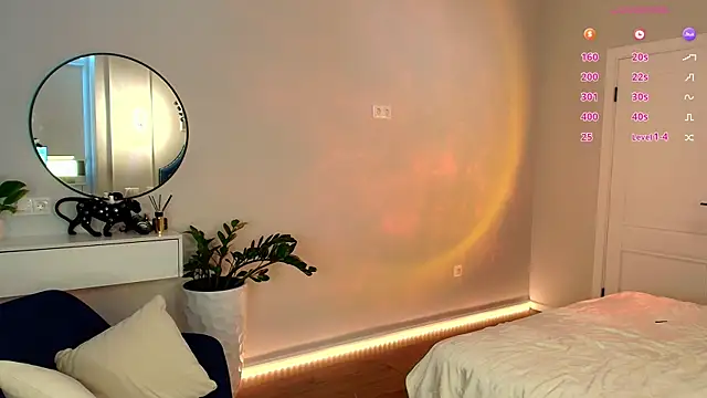 Katherinepinke online show from November 28, 2025, 10:40 am