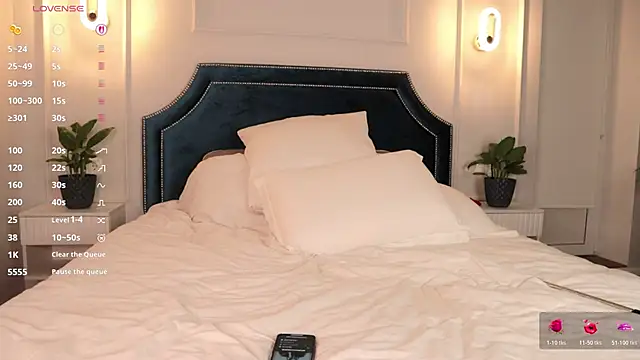 Katherinepinke online show from March 27, 2026, 7:46 pm