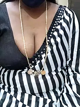 Snapshot of shobini chatting on November 11, 2025, 5:51 am shobini online show from November 11, 2025, 5:51 am