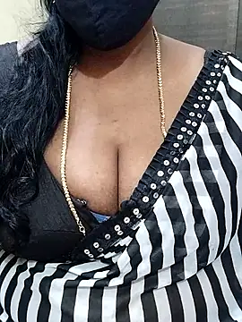 Snapshot of shobini chatting on November 25, 2025, 7:19 am shobini online show from November 25, 2025, 7:19 am