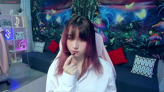 Snapshot of ClaraParks chatting on November 23, 2025, 6:41 pm ClaraParks online show from November 23, 2025, 6:41 pm