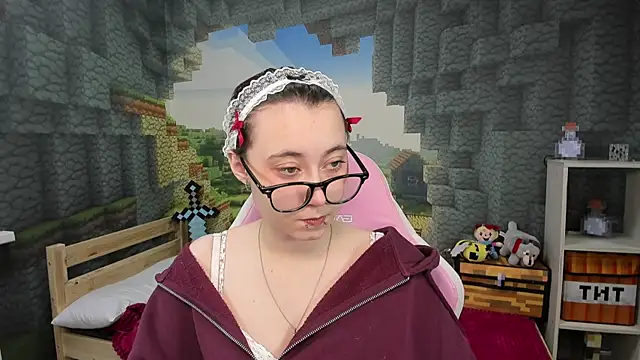 Snapshot of ClaraParks chatting on January 8, 2026, 6:54 pm ClaraParks online show from January 8, 2026, 6:54 pm