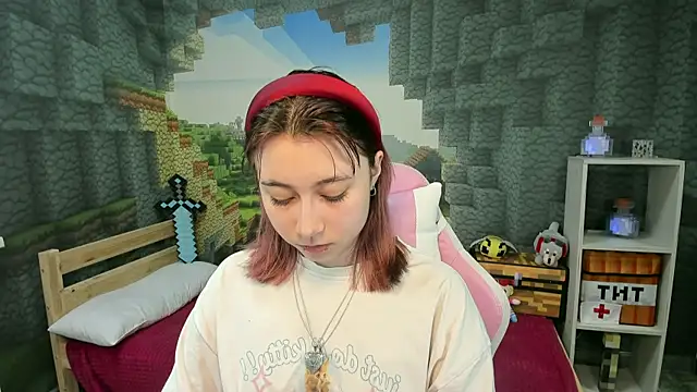 Snapshot of ClaraParks chatting on January 13, 2026, 7:41 pm ClaraParks online show from January 13, 2026, 7:41 pm