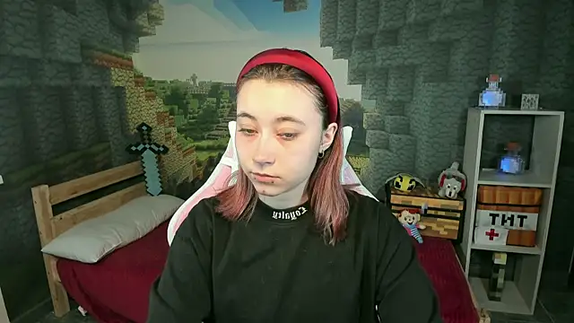 Snapshot of ClaraParks chatting on January 14, 2026, 6:13 pm ClaraParks online show from January 14, 2026, 6:13 pm