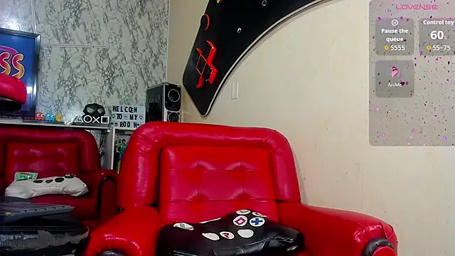 Dahlia Moss online show from October 24, 2025, 3:14 am